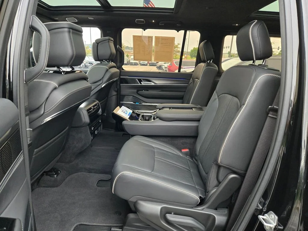 Certified Used 2023 Black Jeep Series II image 31
