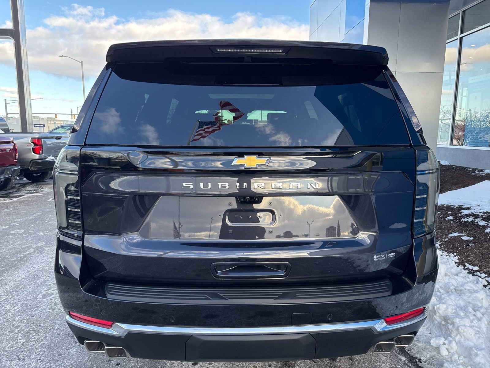 New 2026 Dark Ash Metallic Chevrolet High Country Deluxe with 24in Wheels - Panoramic Sunroof - Super Cruise - Technology & Entertainment image 7