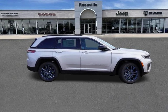 New 2026 Silver Zynith Jeep Limited image 2