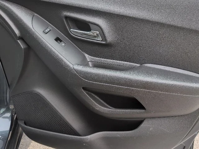 Used 2022 Gray Chevrolet LT image 12
