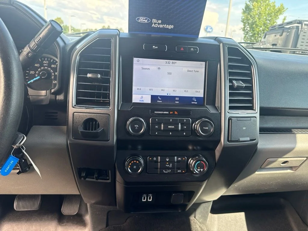 Certified Used 2020 Oxford White Ford XLT image 17