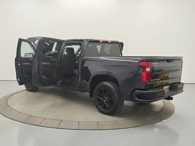 Used 2023 Gray Chevrolet Custom image 13