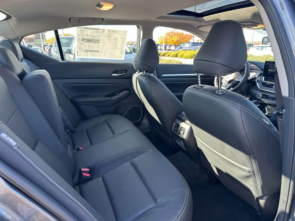 Used 2025 Gray Nissan 2.5 SL image 4
