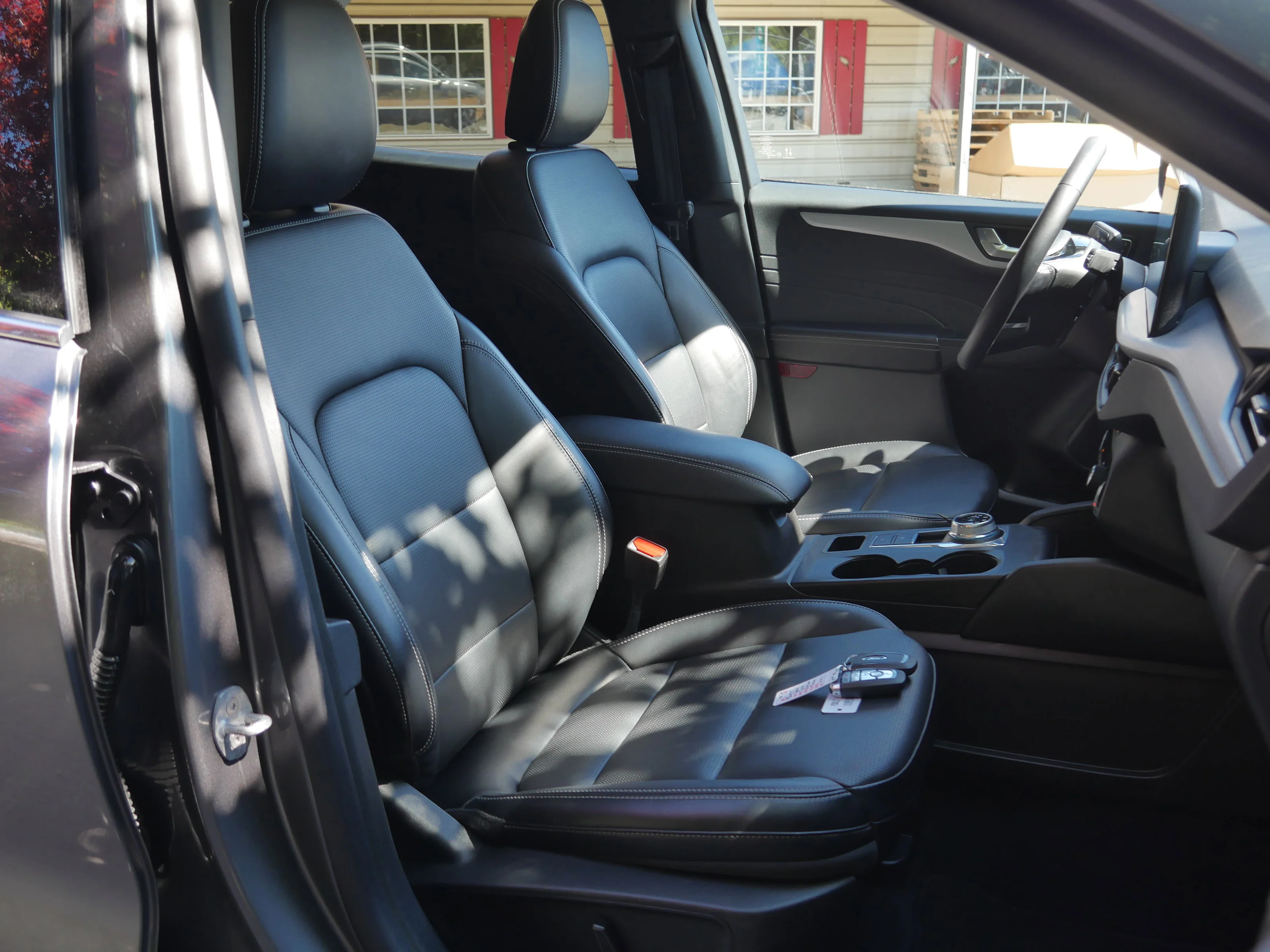 Certified Used 2025 Carbonized Gray Metallic Ford Platinum image 25
