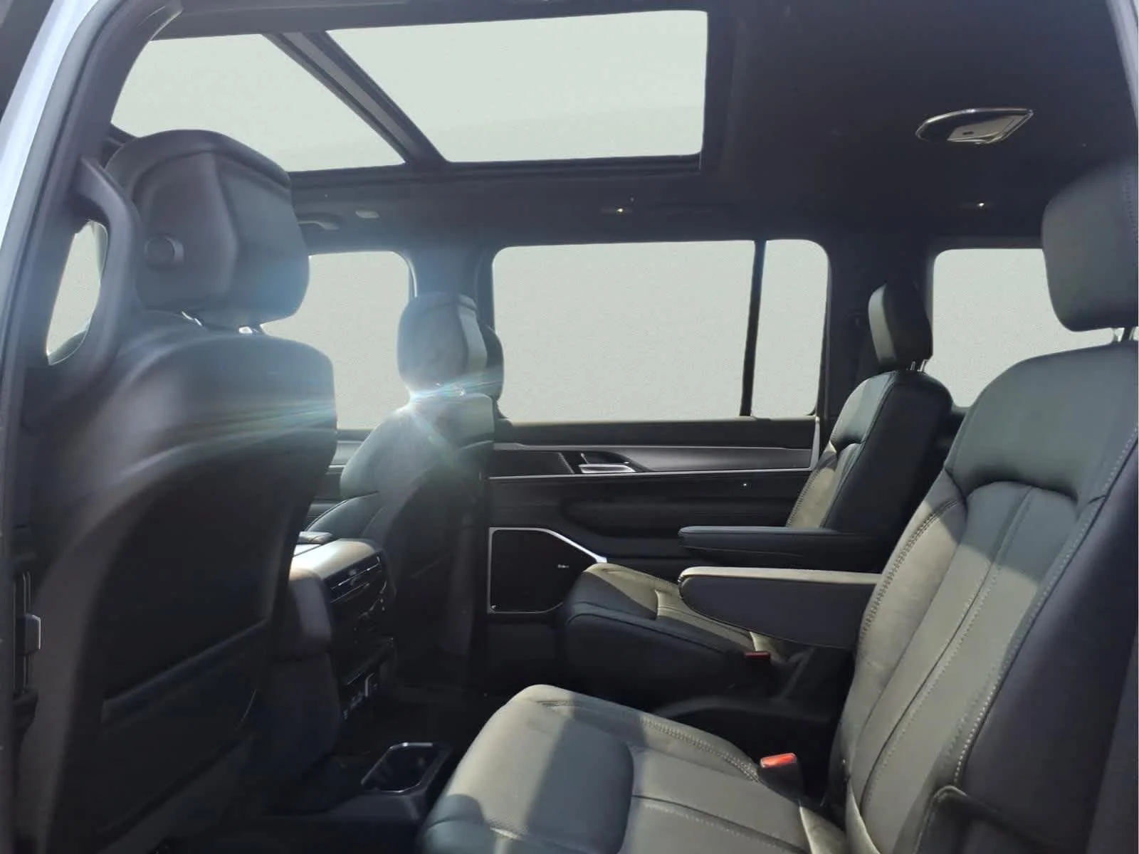 New 2026 Silver Zynith Jeep Limited Altitude image 15
