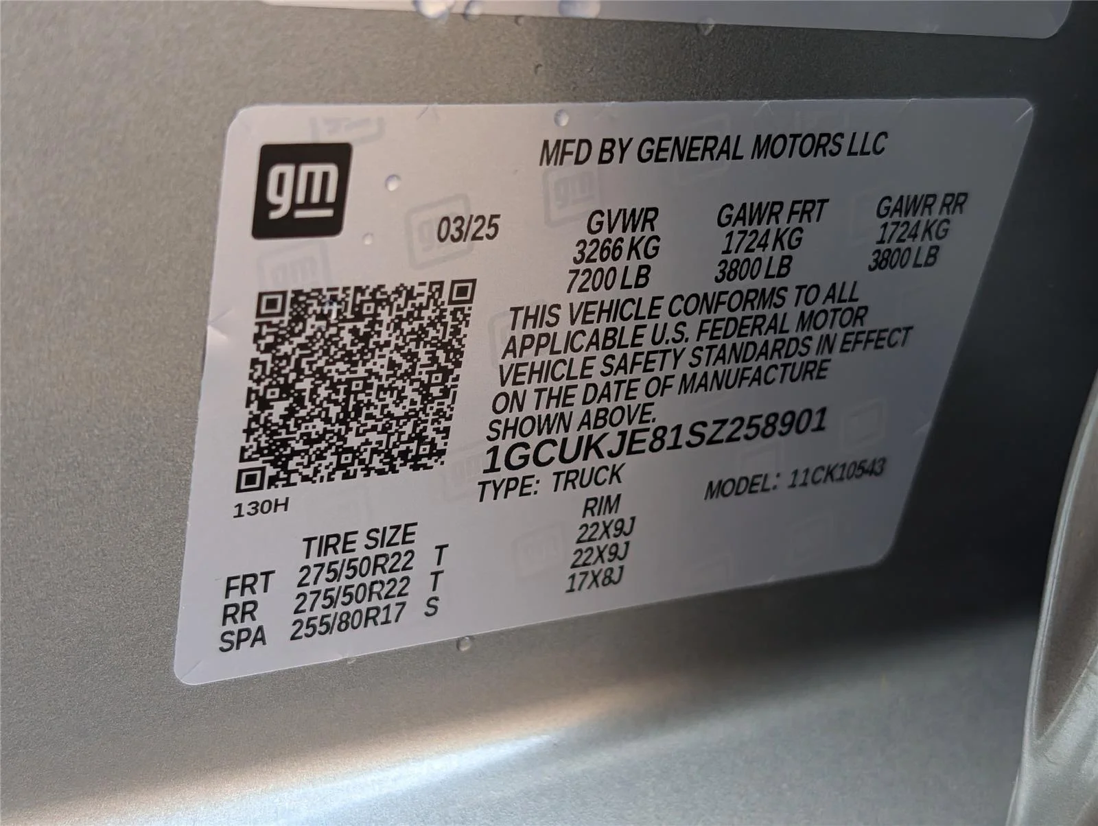 Used 2025 Sterling Gray Metallic Chevrolet High Country image 38
