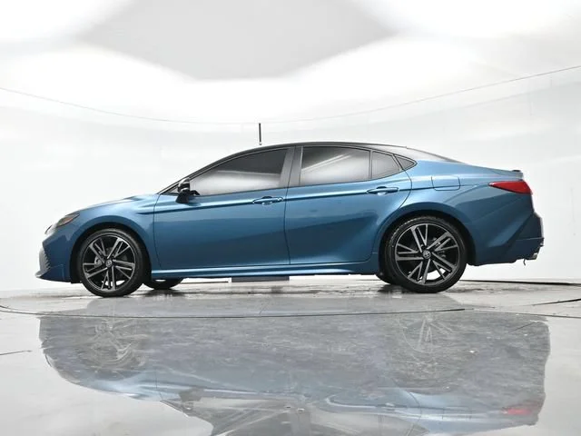 Used 2025 Ocean Gem/midnight Black Metallic Toyota LE image 27
