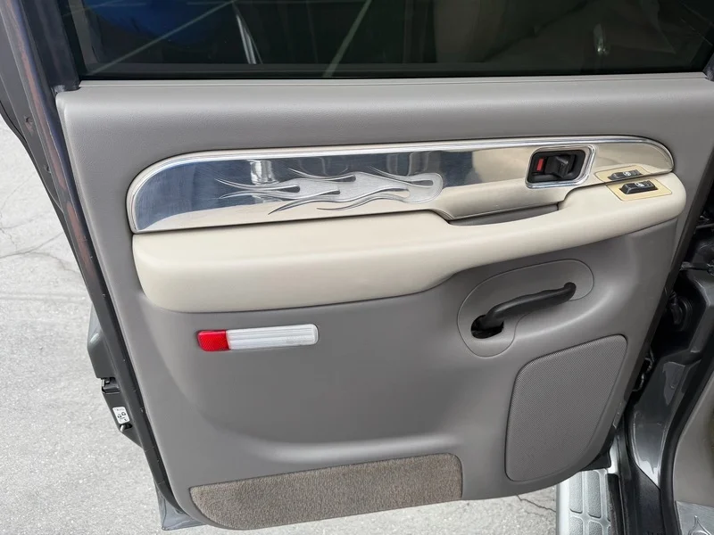 Used 2002 Medium Charcoal Gray Metalli Chevrolet LS image 15