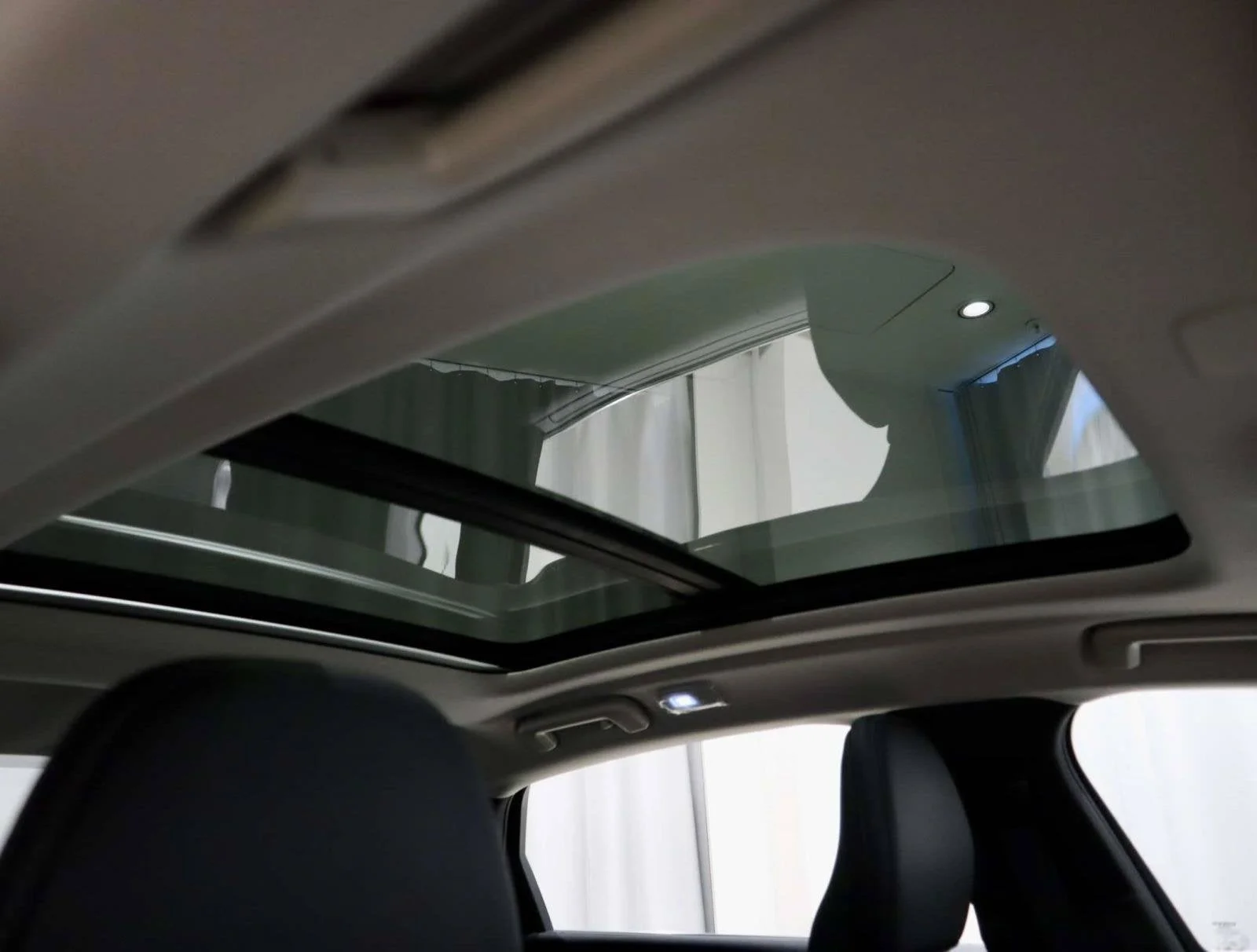 Used 2023 Black Stone Volvo Ultimate image 19