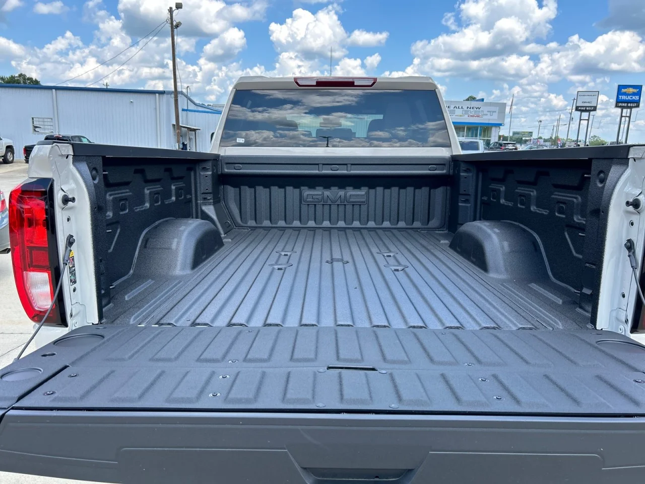 New 2026 Coastal Dune GMC SLE image 7