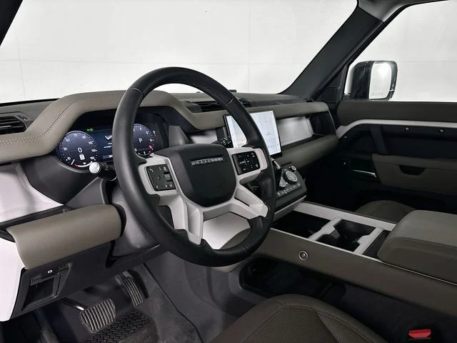 New 2025 White Land Rover S image 9