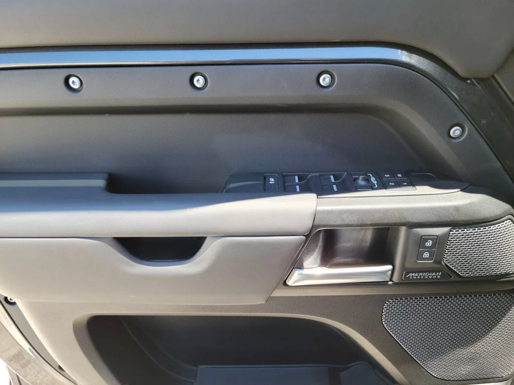2023 Land Rover Defender V8 - Photo 14