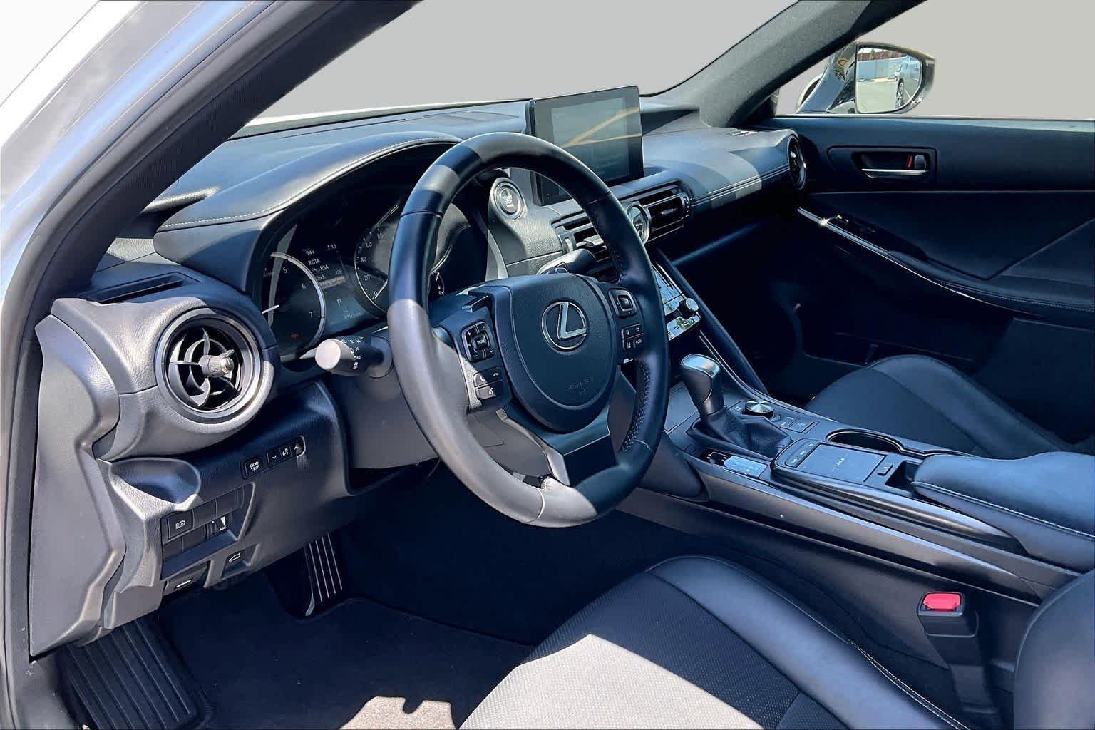 Certified Used 2024 Ultra White Lexus F SPORT Design image 18