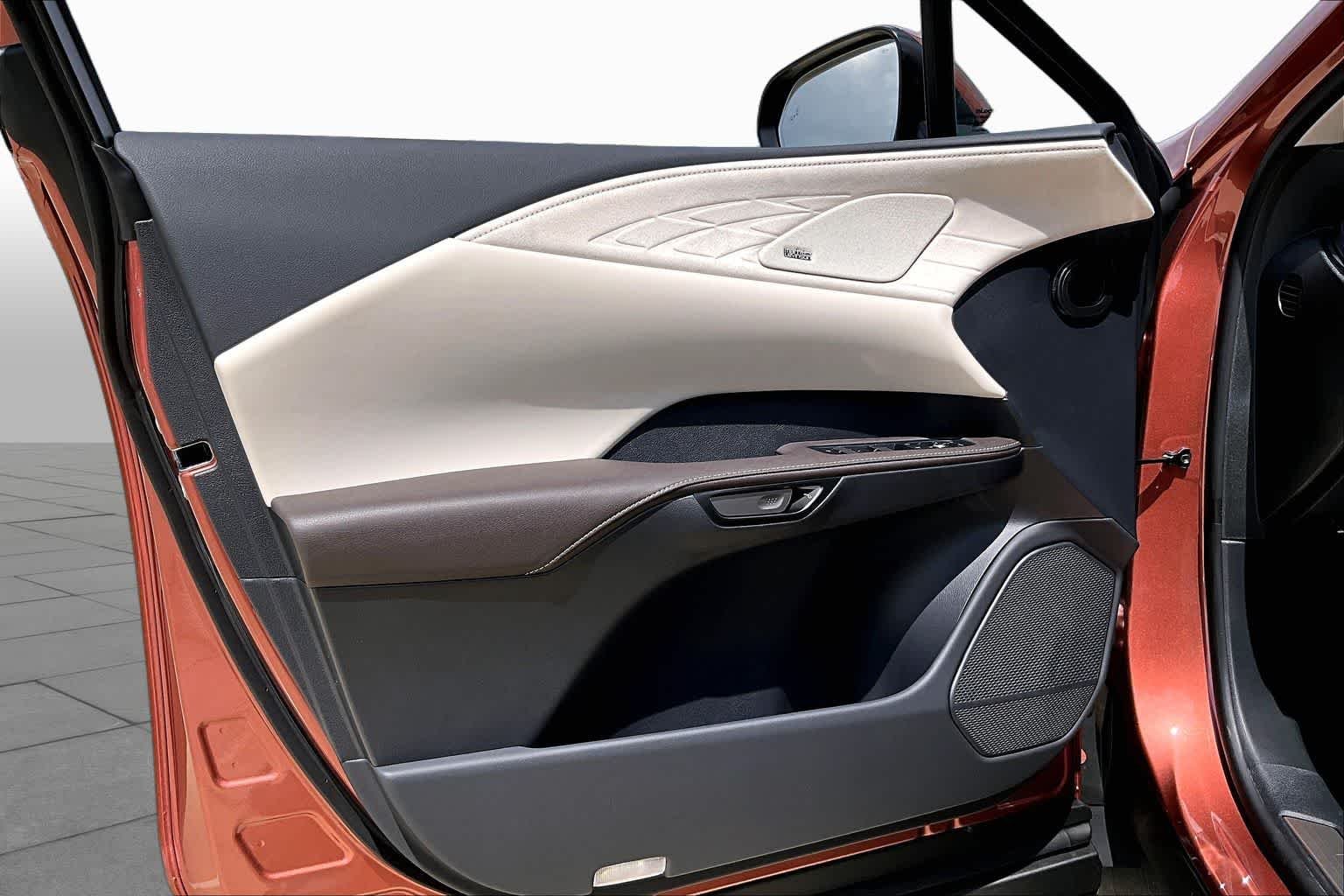New 2026 Copper Crest Lexus Luxury image 15
