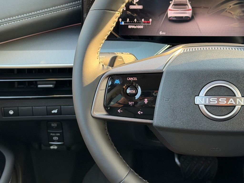New 2026 Everest White Pearl TriCoat Nissan SL image 21