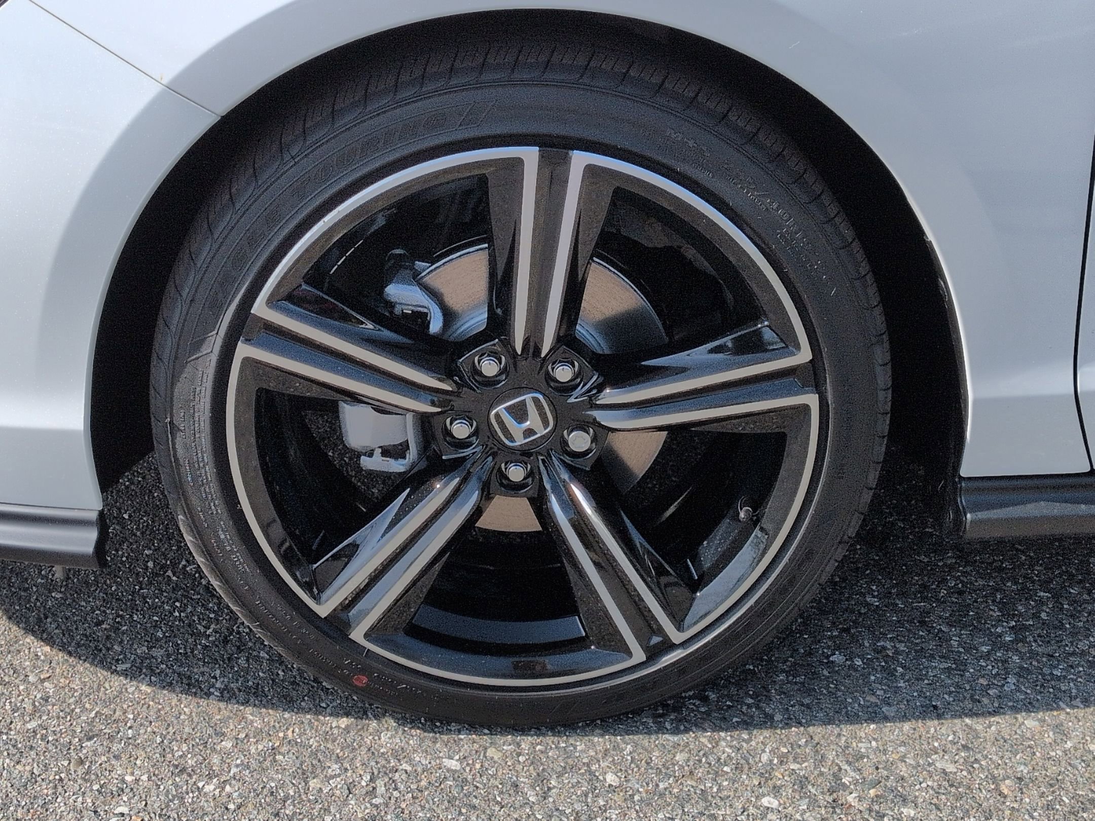 New 2026 Platinum White Pearl Honda SE image 15