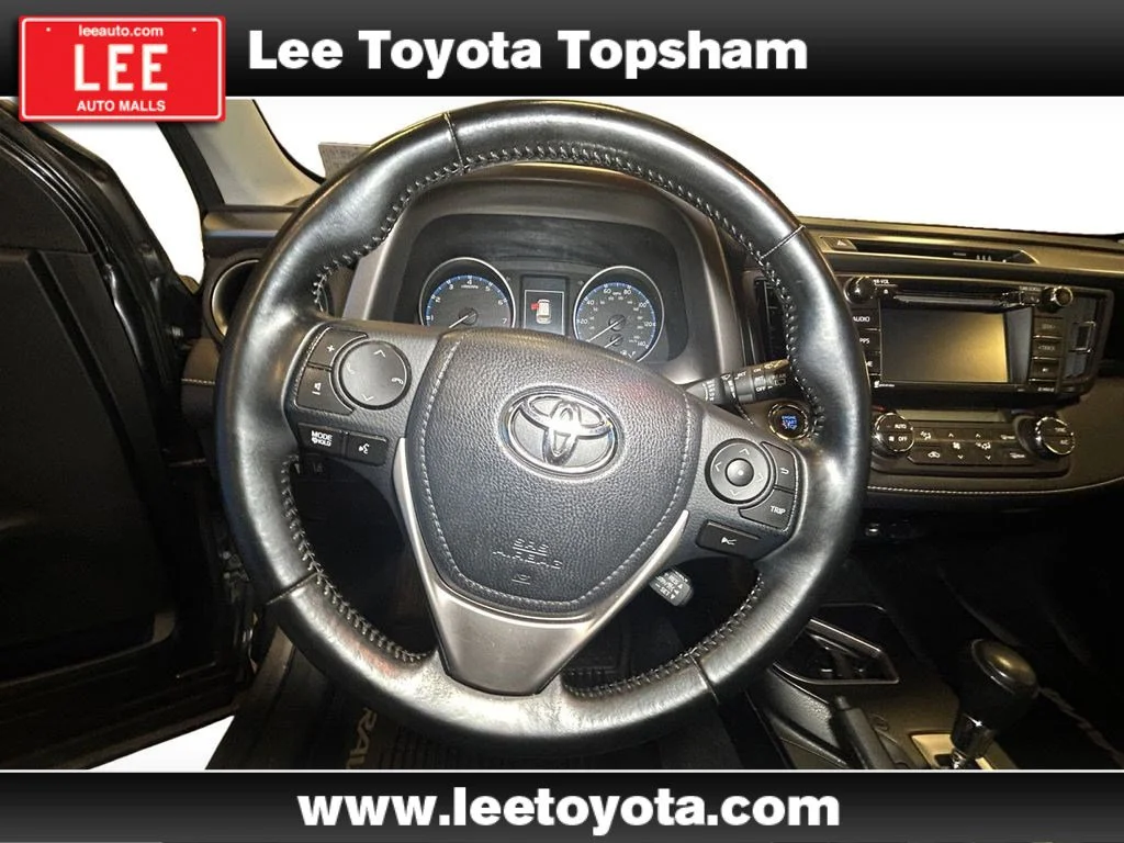 Used 2017 Magnetic Gray Metallic Toyota XLE image 12