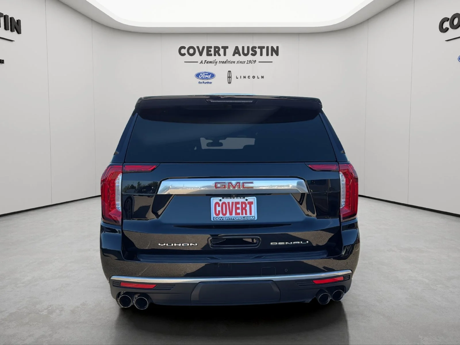 Used 2022 Black GMC Denali image 4