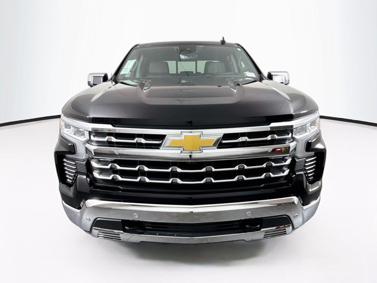 Used 2025 Black Chevrolet LTZ image 9