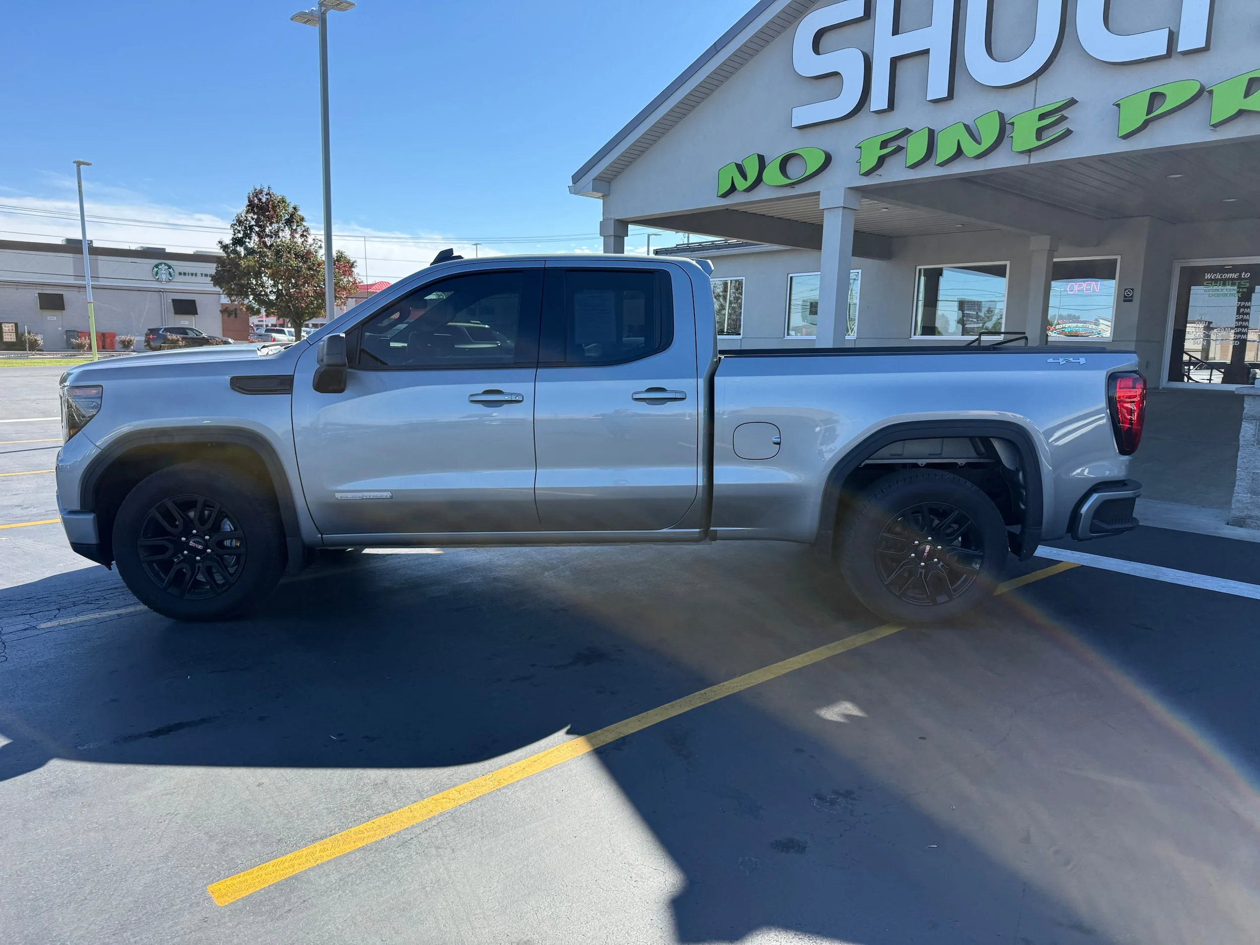 Used 2023 Sterling Metallic GMC Elevation image 3