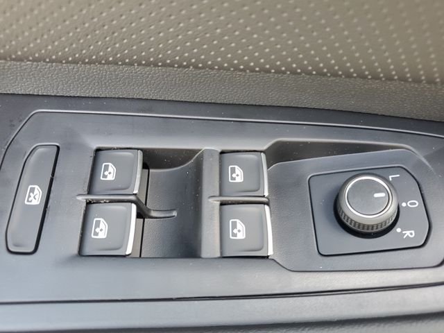 2026 Volkswagen Atlas SE w/Tech - Photo 31