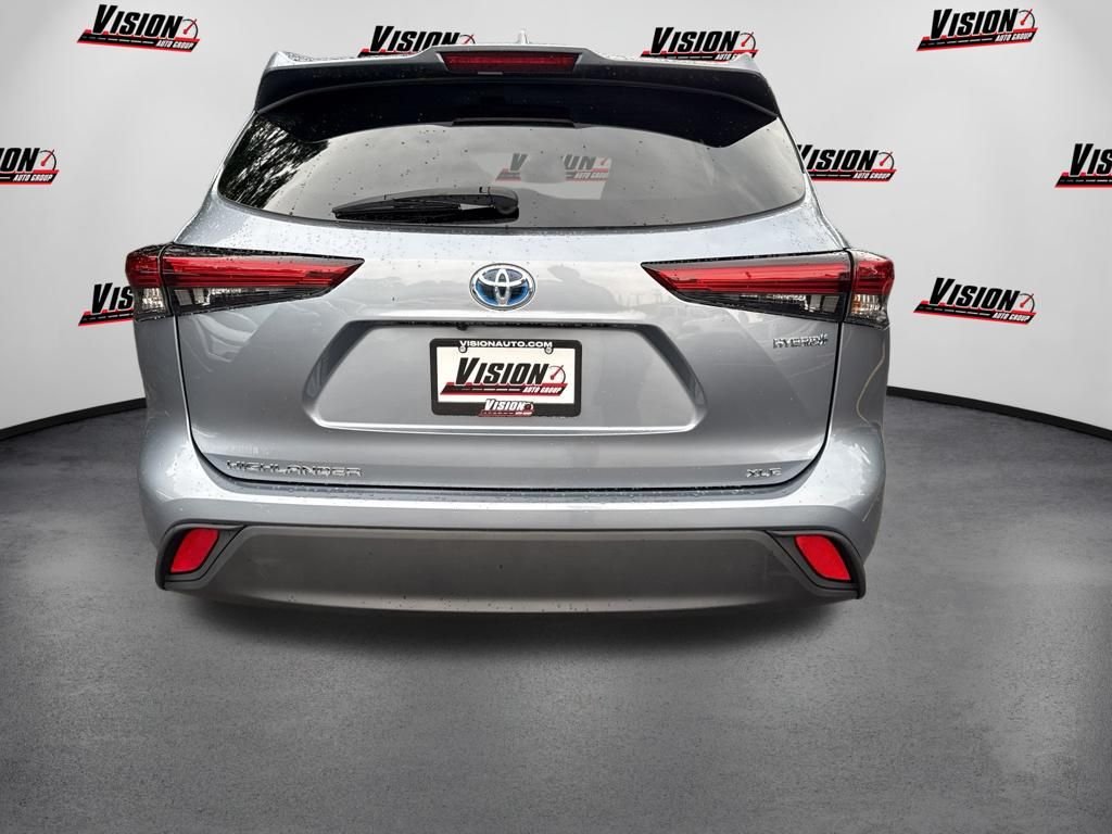 Used 2022 Brown Toyota XLE image 6
