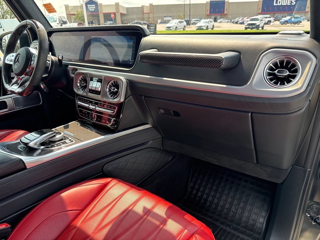 Used 2022 Black Mercedes-Benz 4MATIC® image 38