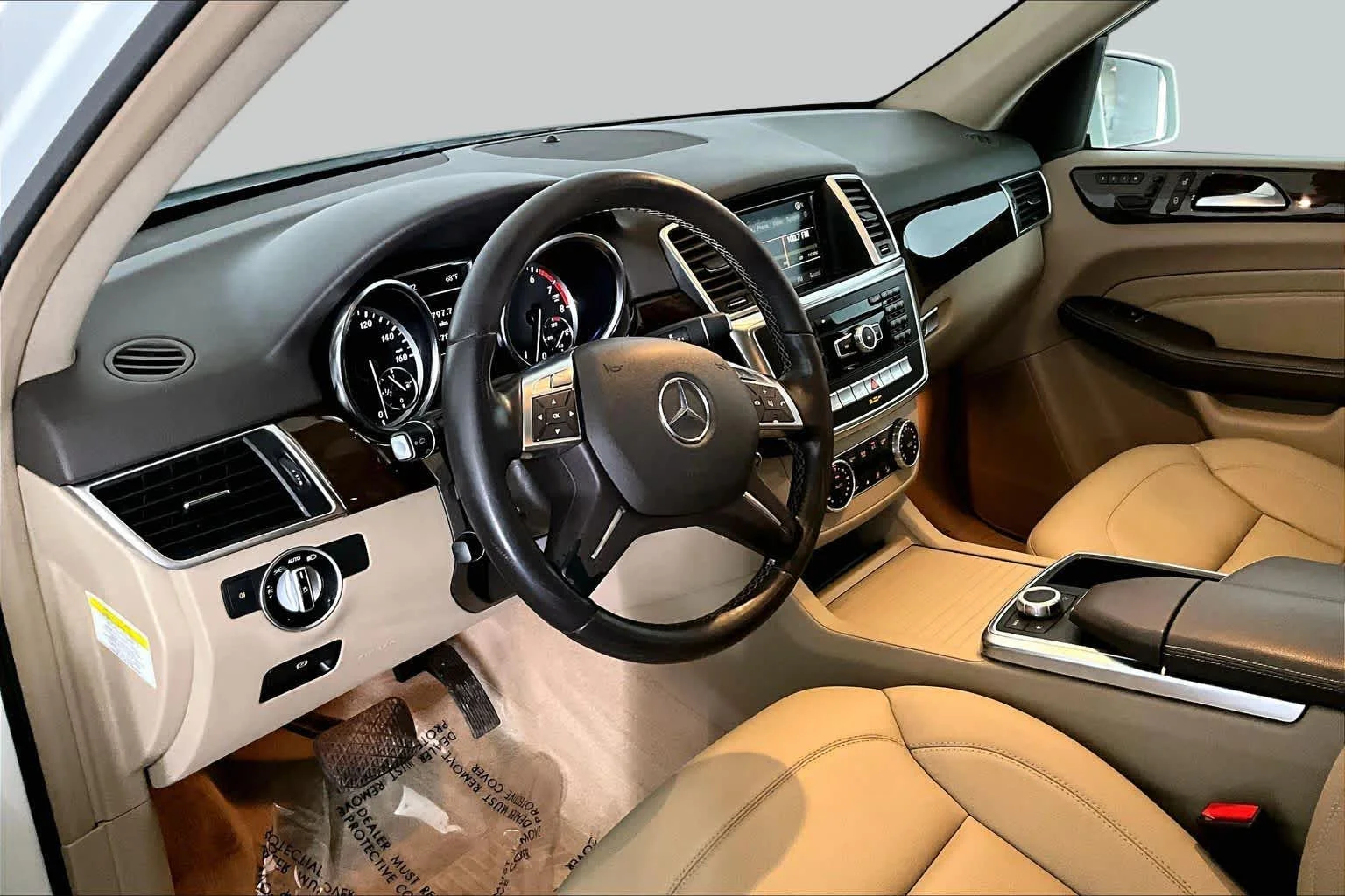 Used 2012 Arctic White Mercedes-Benz ML 350 image 18