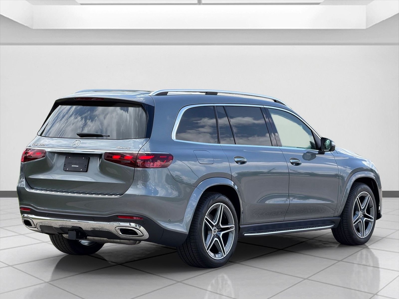 New 2026 Selenite Grey Metallic Mercedes-Benz GLS 450 image 3