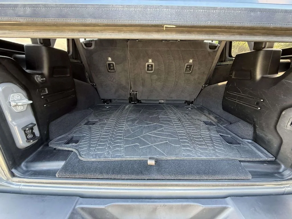 Used 2021 Gray Jeep Unlimited Sahara image 33