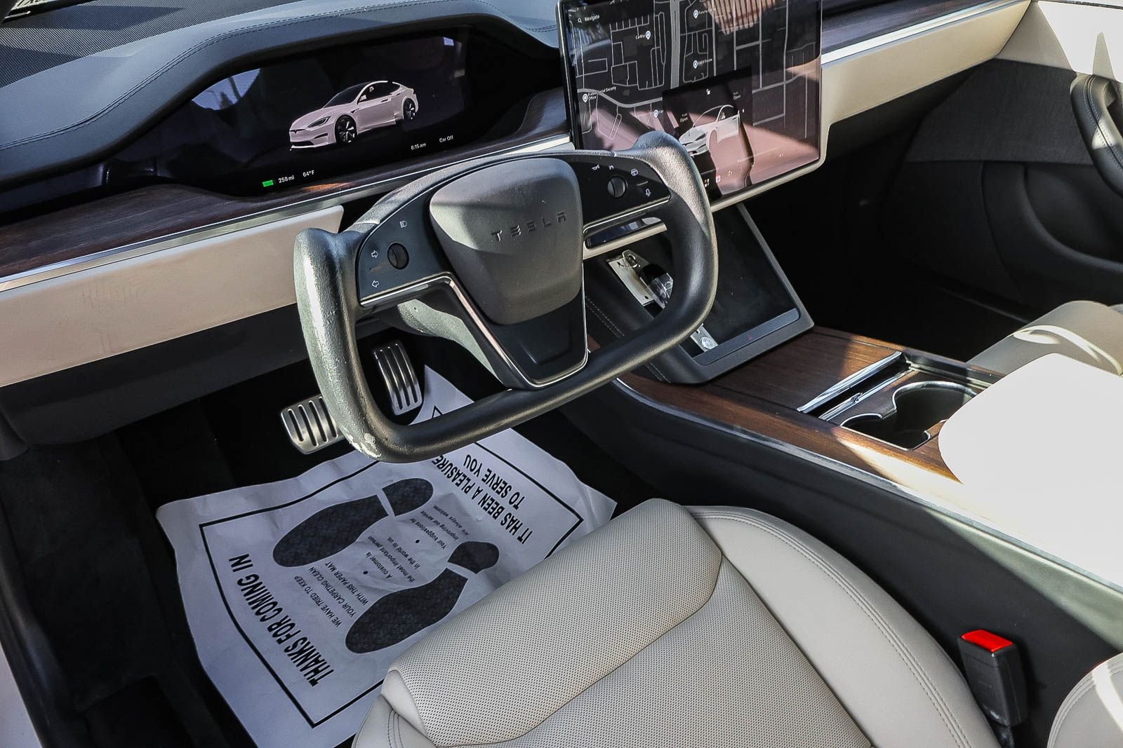 Used 2022 White Tesla Base image 19