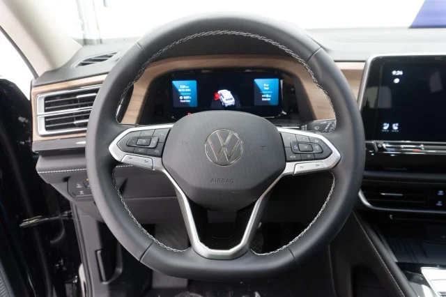 New 2026 Deep Black Pearl Volkswagen 2.0T SE w/Technology image 26