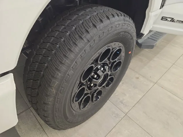 New 2026 Oxford White Ford F-250® XLT image 47