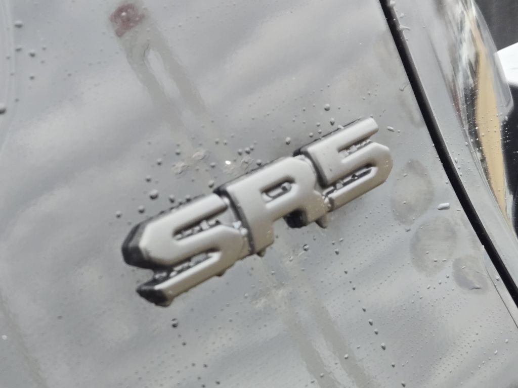 2026 Toyota Tacoma SR5 - Photo 9