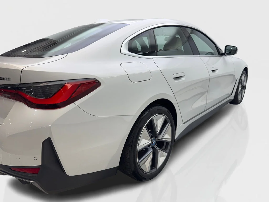 Used 2024 White BMW eDrive35 image 15