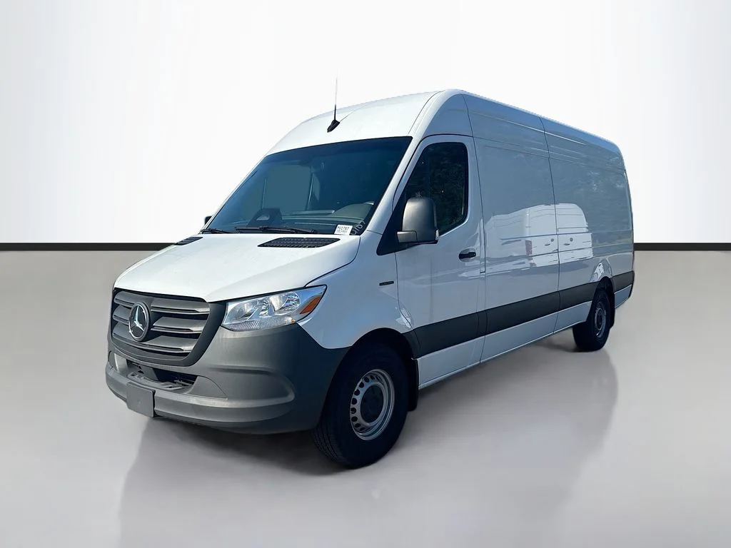 New 2025  Mercedes-Benz Cargo 170 WB image 7