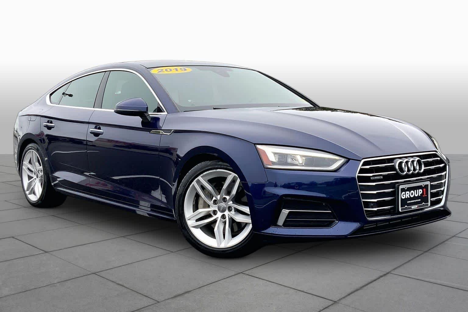 Used 2019 Navarra Blue Metallic Audi Premium Plus image 2