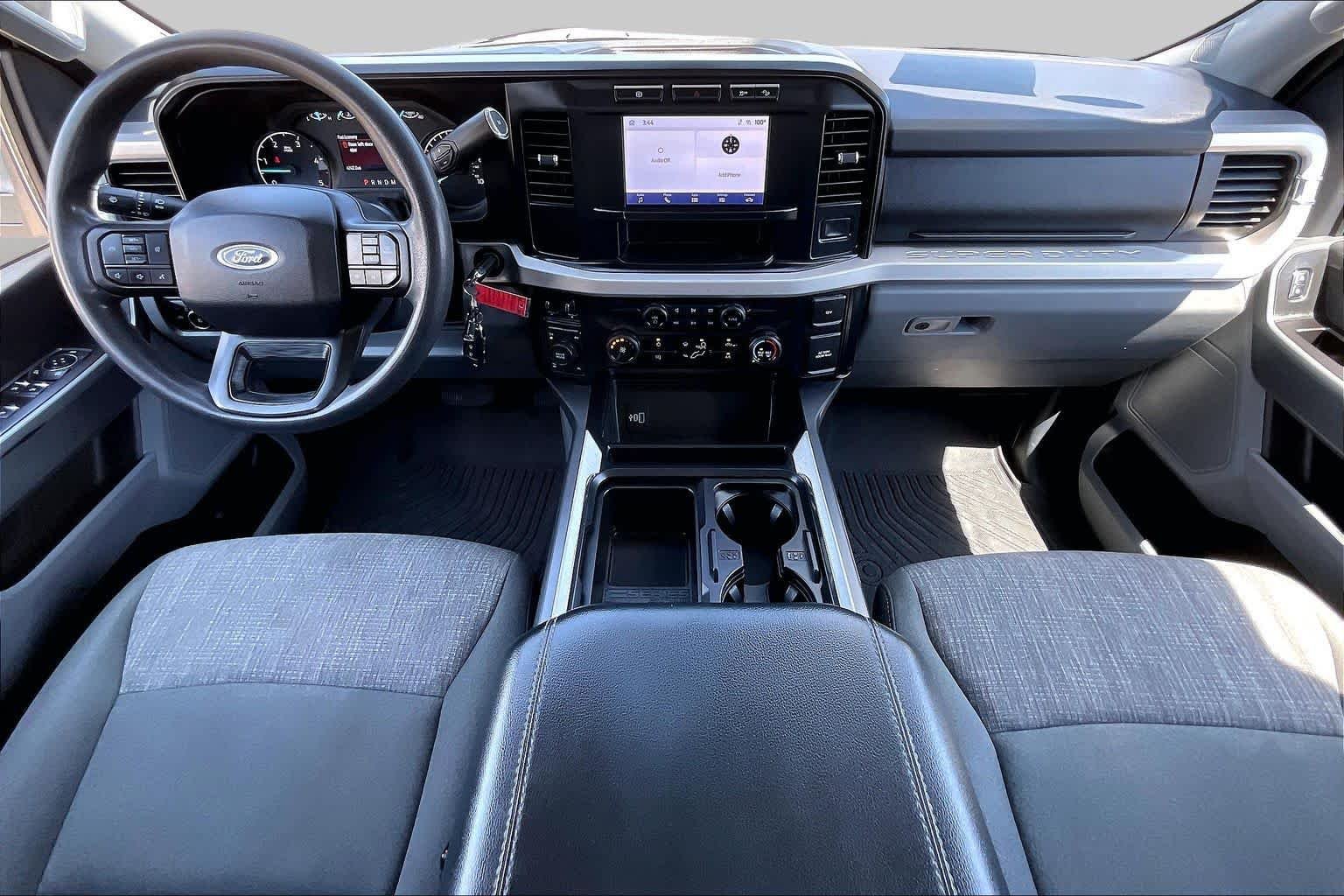 Used 2024 Oxford White Ford XLT image 14
