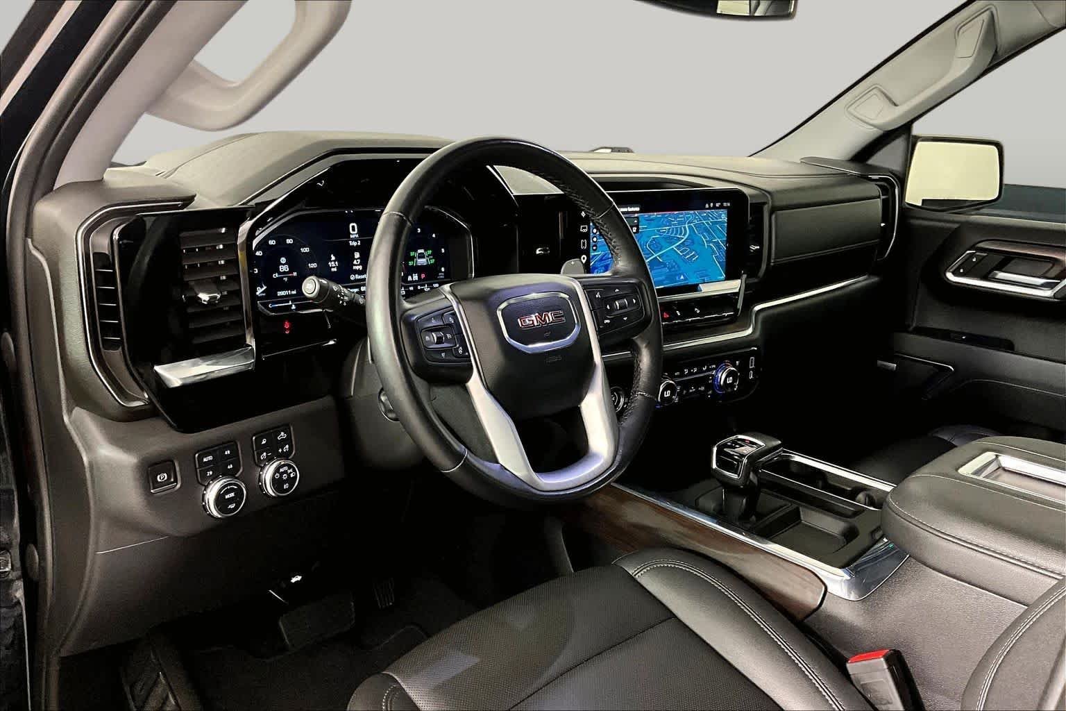 Certified Used 2022 Onyx Black GMC SLT image 17