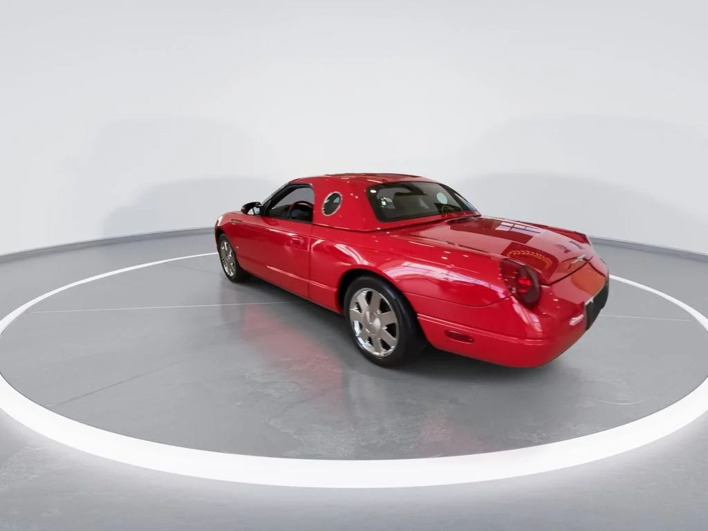 Used 2002 Red Ford Base image 6