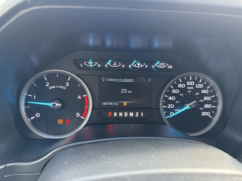 Used 2019 Black Ford Super Duty XLT image 12