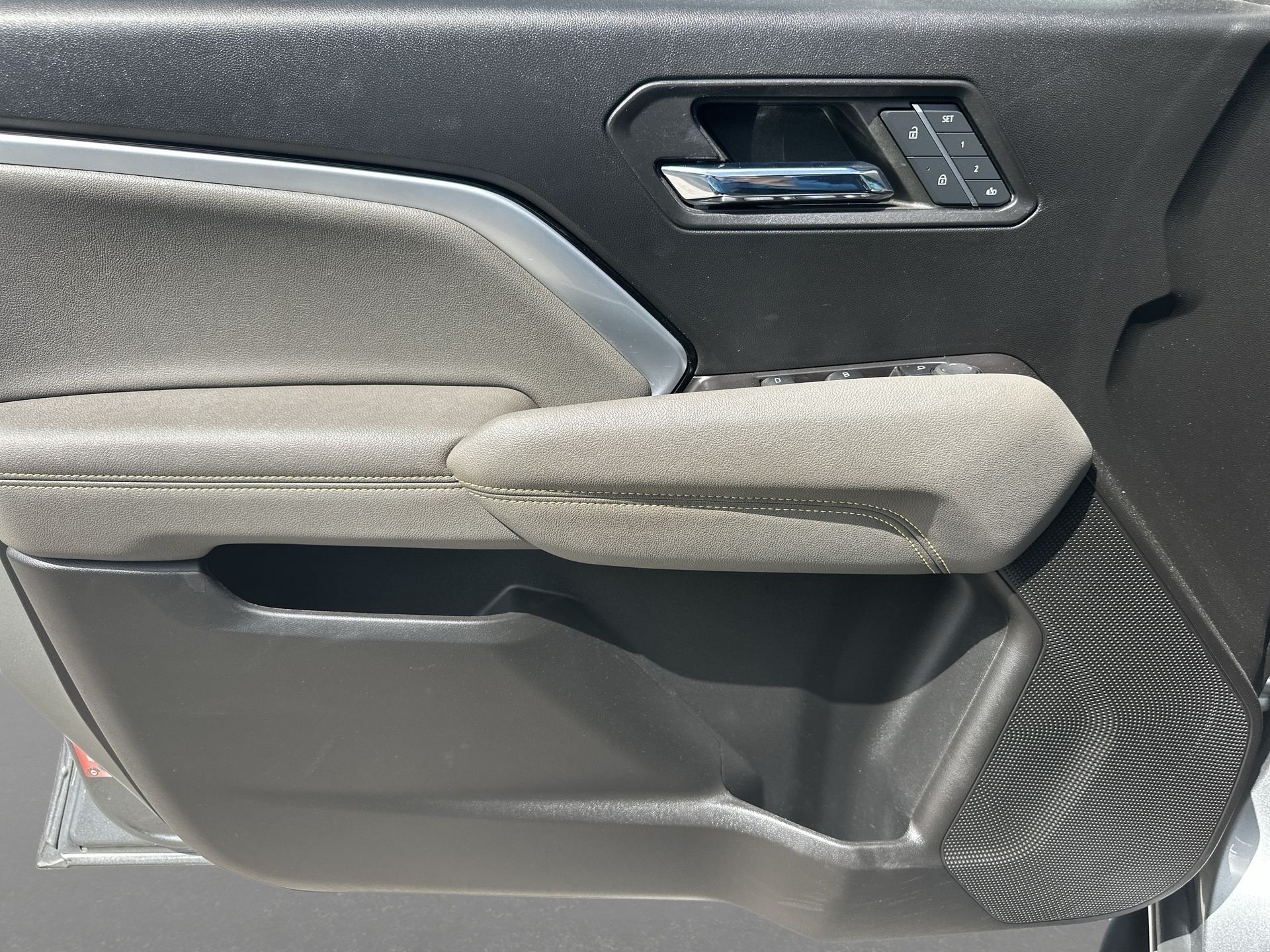 2024 Chevrolet Colorado ZR2 - Photo 23