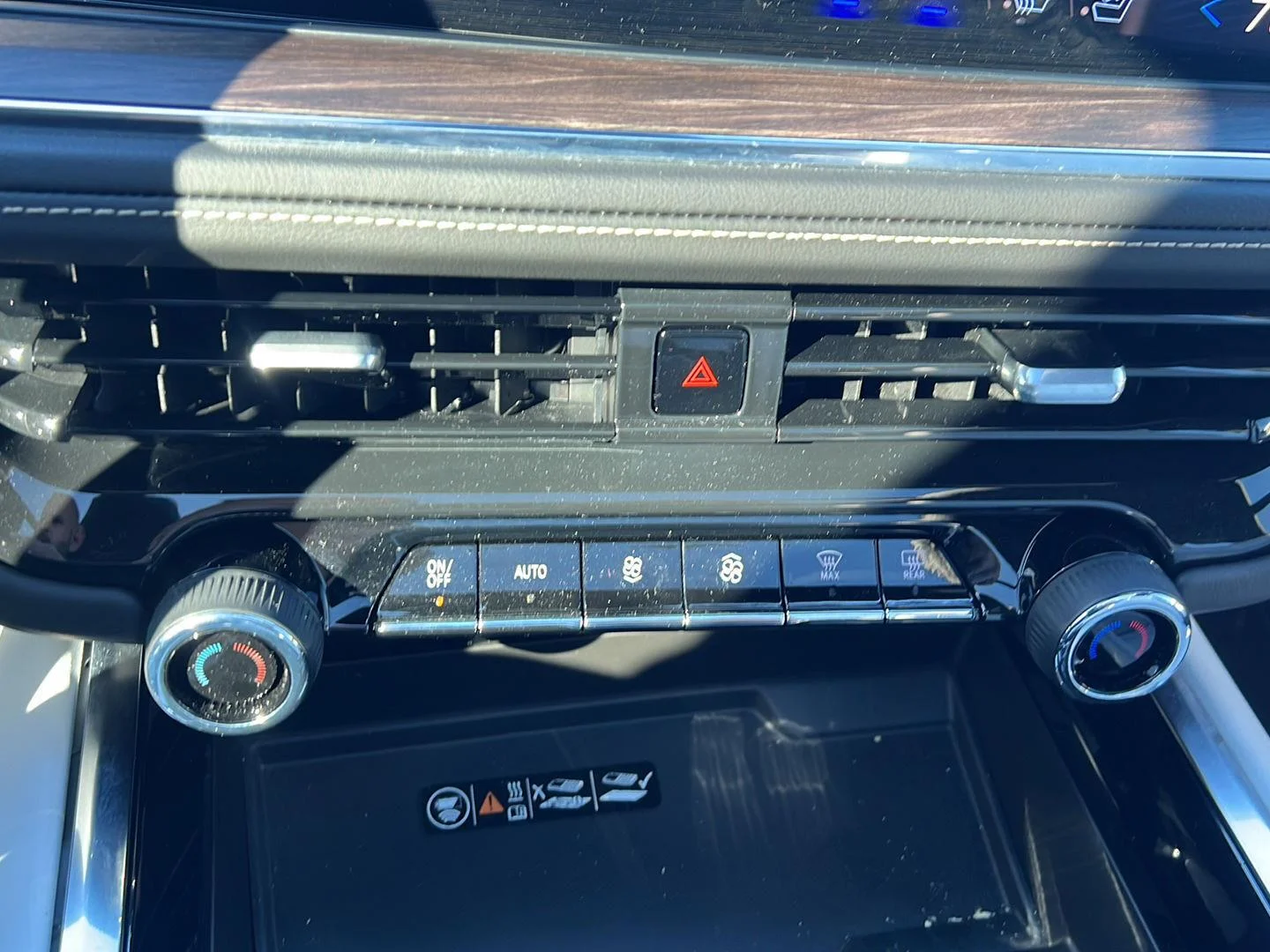 Used 2025 Black Chevrolet Premier image 9