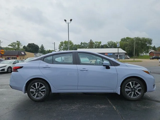 2025 Nissan Versa Sedan SV - Photo 11