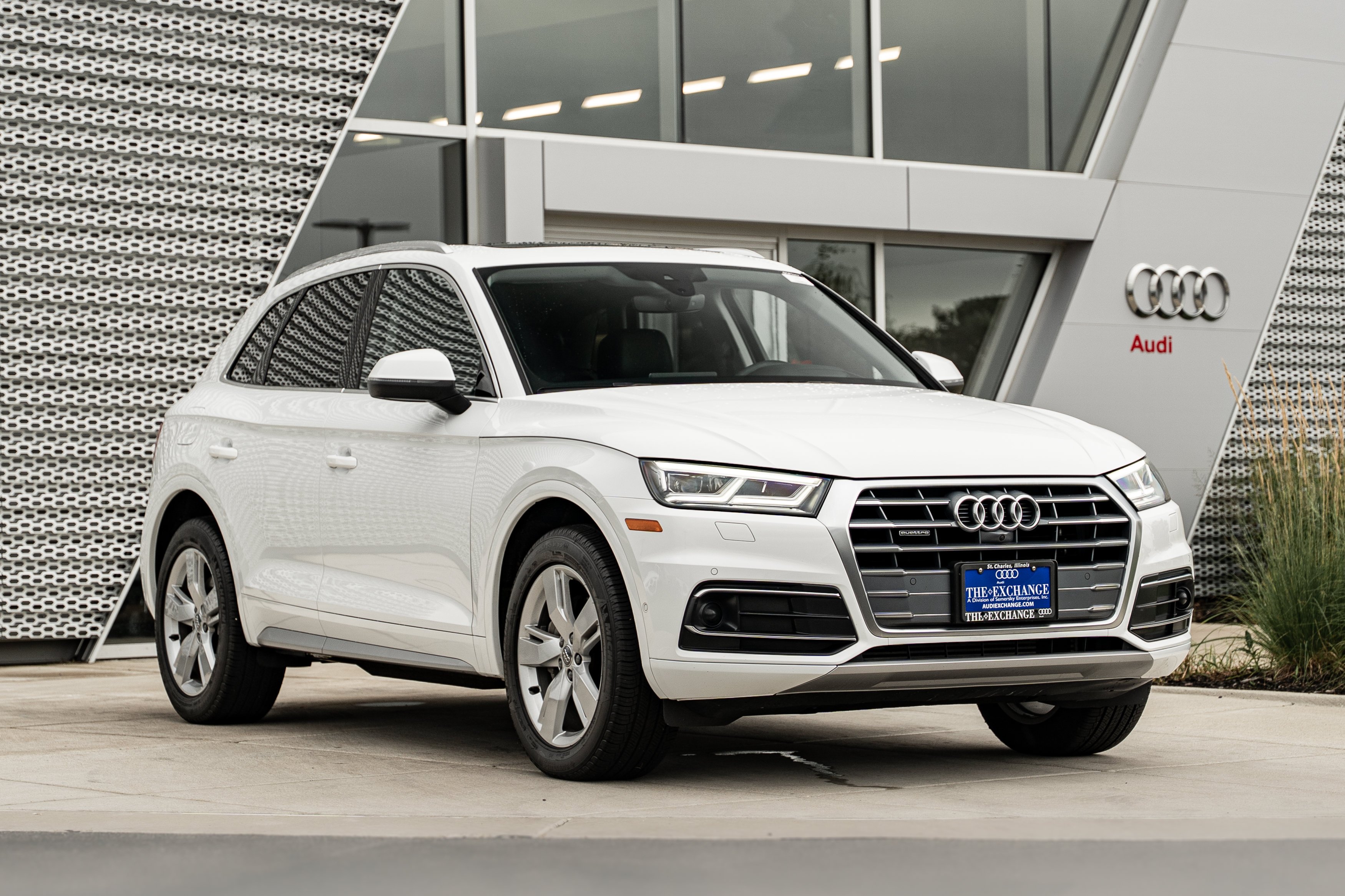 Used 2019 Ibis White Audi Prestige image 1