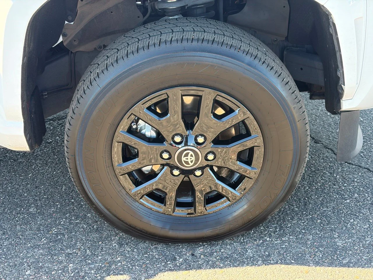 Used 2024 Ice Toyota SR5 image 8