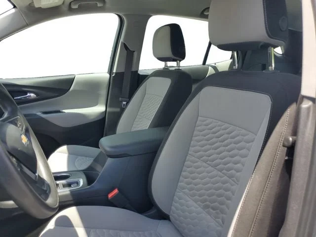 Used 2020 SUMMIT WHITE Chevrolet LS image 5