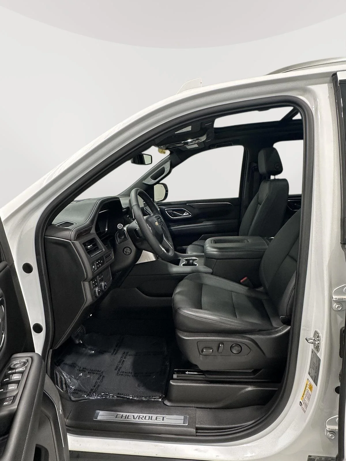 Used 2023 Summit White Chevrolet LT image 19