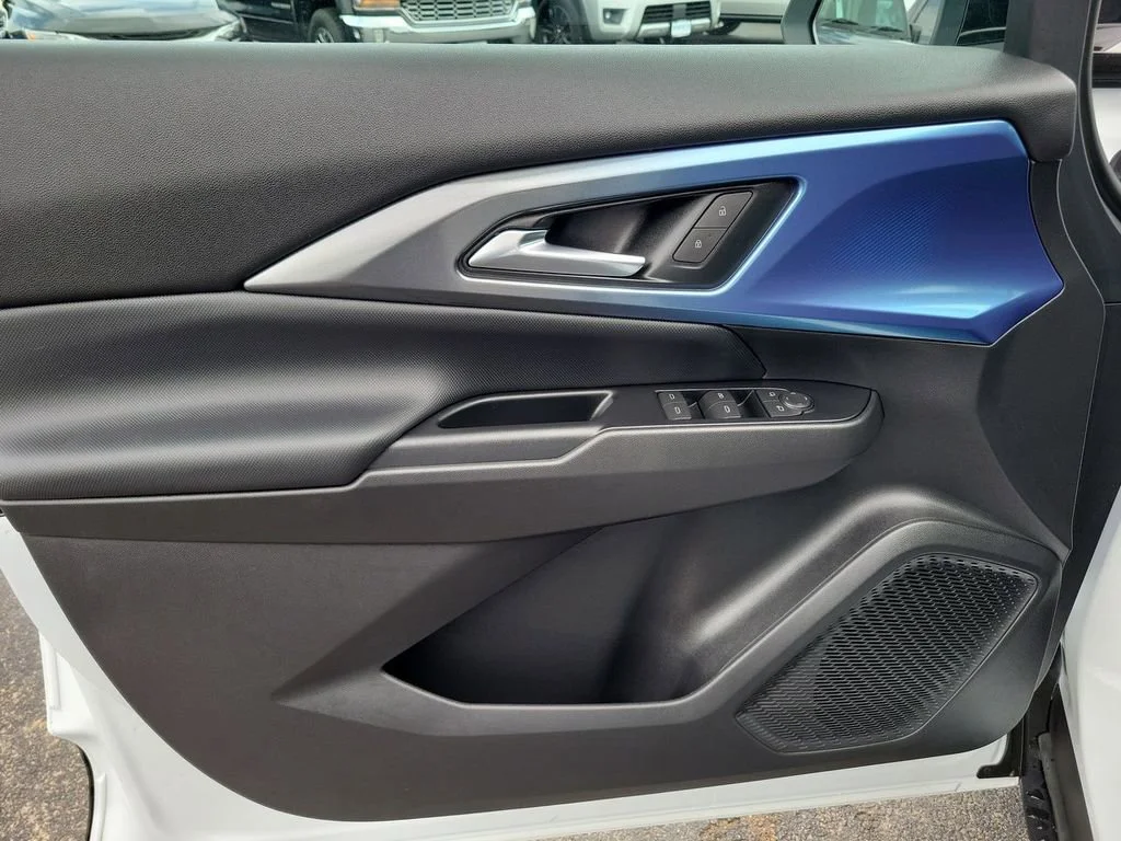 New 2026 Summit White Chevrolet LT image 14