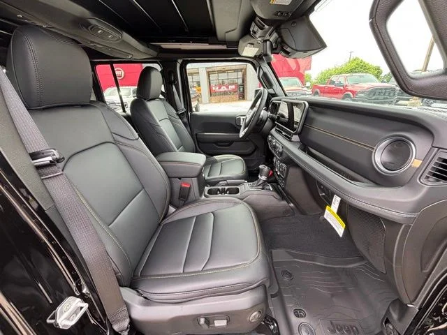 New 2026 Black Clear-Coat Exterior Paint Jeep Sahara image 7
